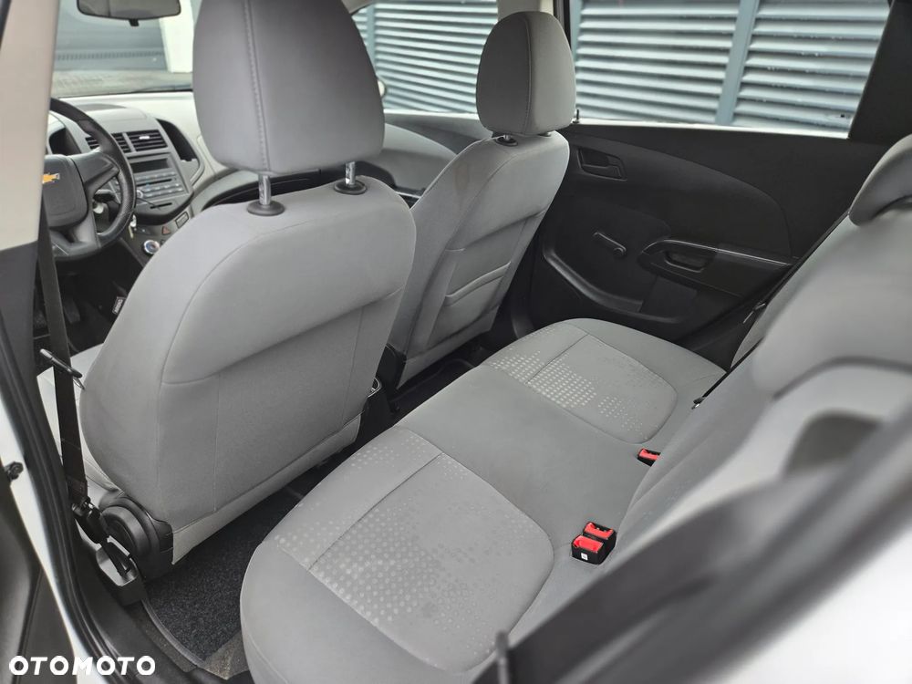 Chevrolet Aveo 1.2 LS - 26