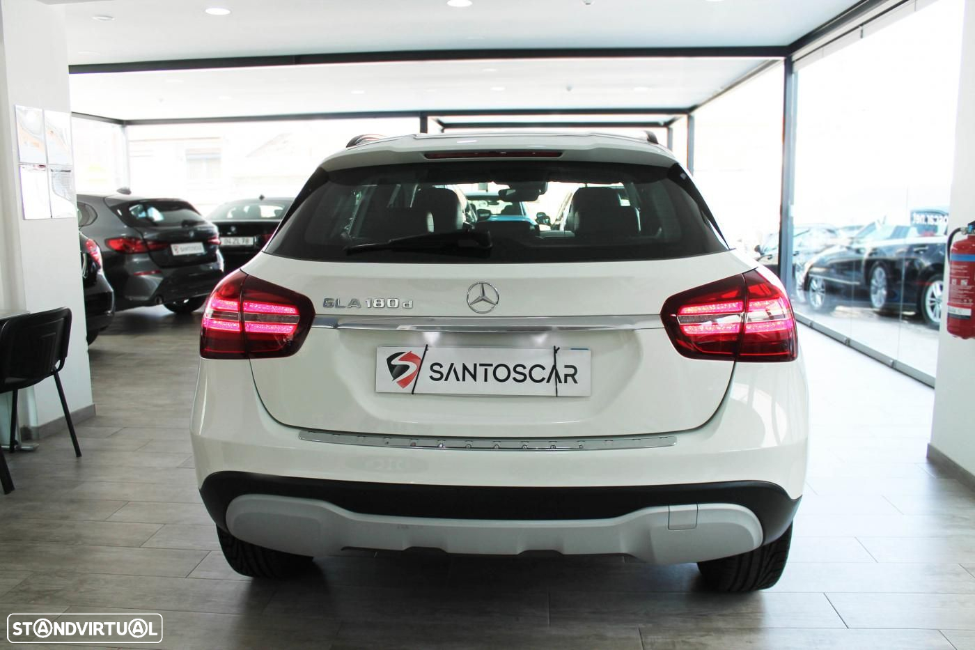 Mercedes-Benz GLA 180 d 7G-DCT - 9