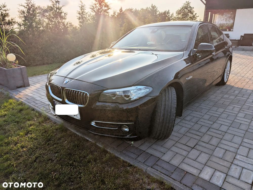 BMW Seria 5 525d xDrive Luxury Line - 7