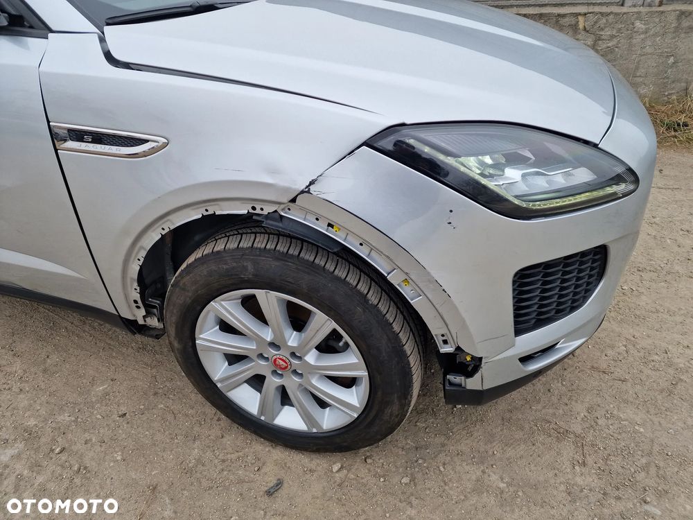 Jaguar E-Pace P200 AWD R-Dynamic S - 23