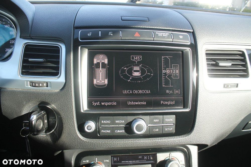 Volkswagen Touareg - 23