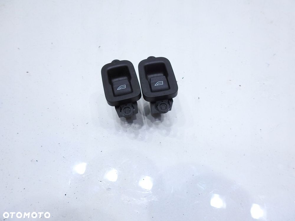 PRZEŁĄCZNIK SZYBY TYŁ VOLVO V50 - 5