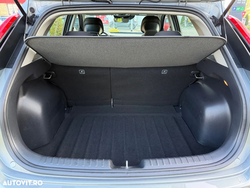 Kia Niro 1.6 GDI HEV 2WD OPF Aut. Edition 7 - 19