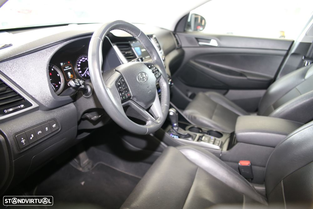 Hyundai Tucson 1.7 CRDi Premium DCT - 17