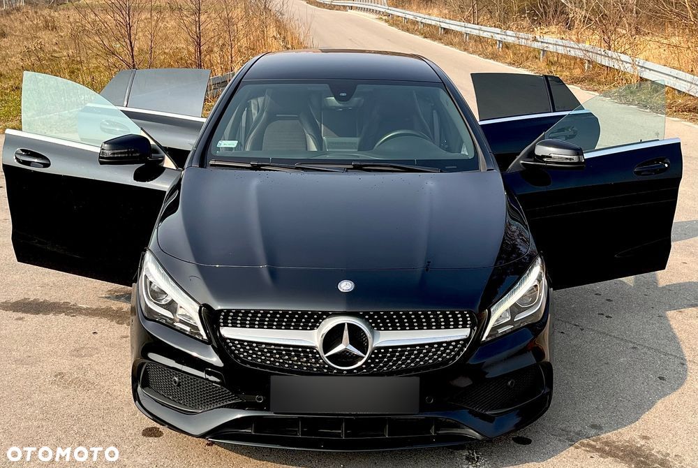 Mercedes-Benz CLA 200 7G-DCT AMG Line - 1