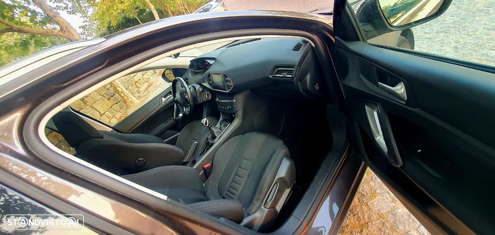 Peugeot 308 SW BlueHDi 120 Stop & Start Allure - 24