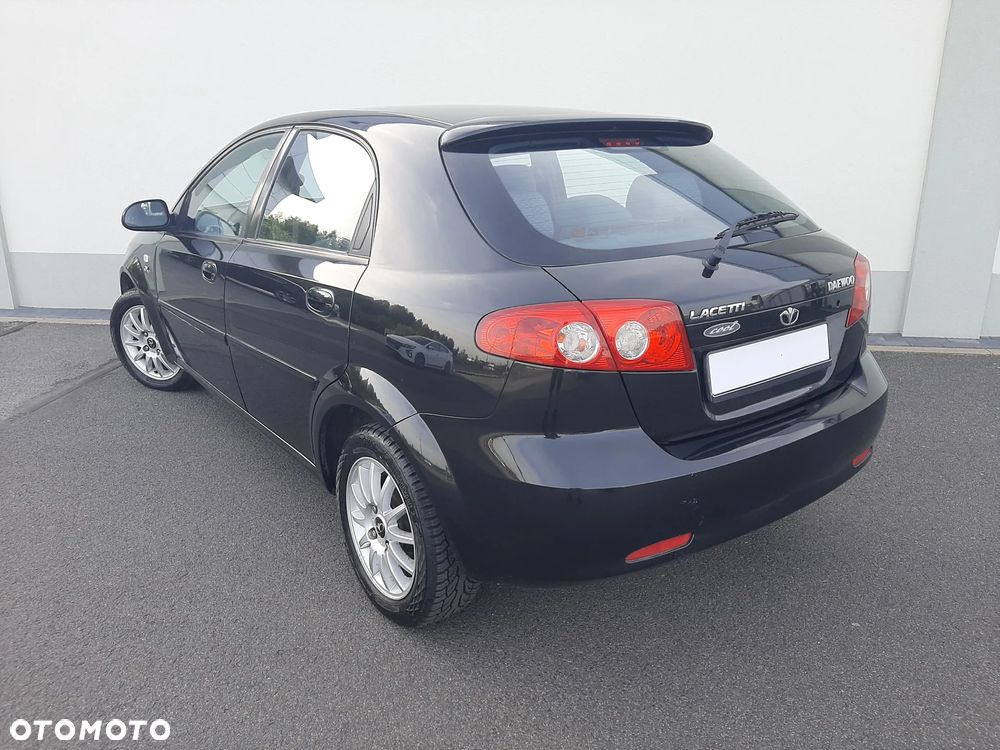 Chevrolet Lacetti 1.8 CDX - 9