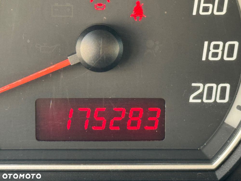 Suzuki Swift 1.3 Comfort - 11