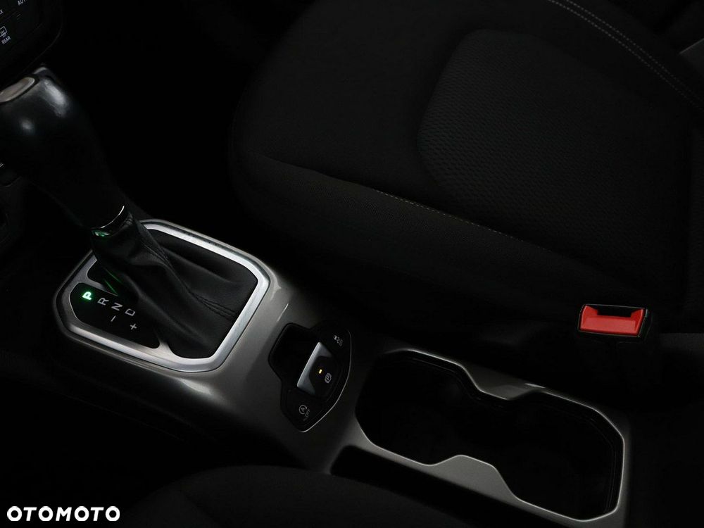 Jeep Renegade 1.3 T-GDI Limited - 29