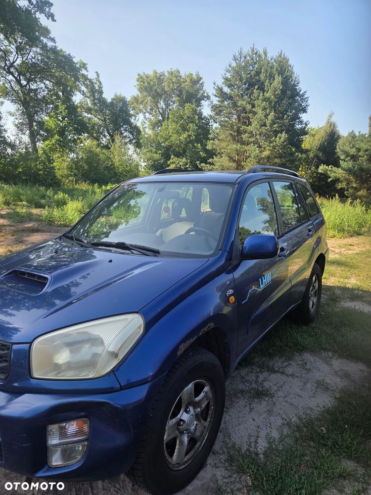 Toyota RAV4 2.0 D-4D 4x4 - 5