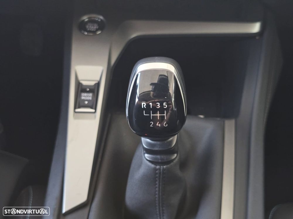 Peugeot 308 SW 1.2 PureTech Allure - 15