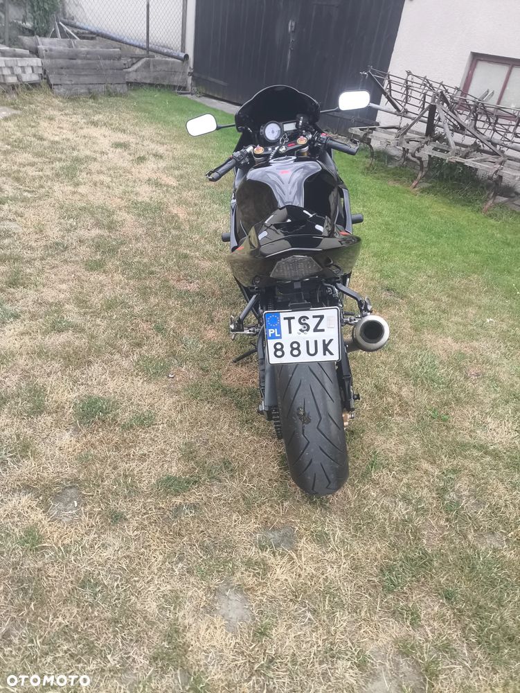 Suzuki GSX-R - 26
