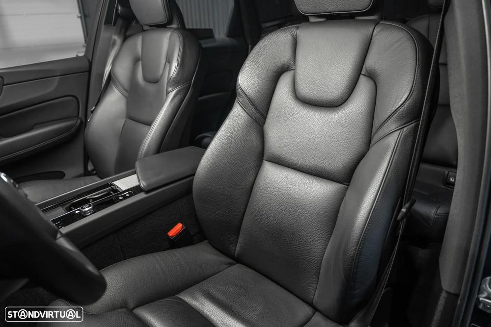 Volvo XC 60 T6 AWD Recharge Plus Bright - 22