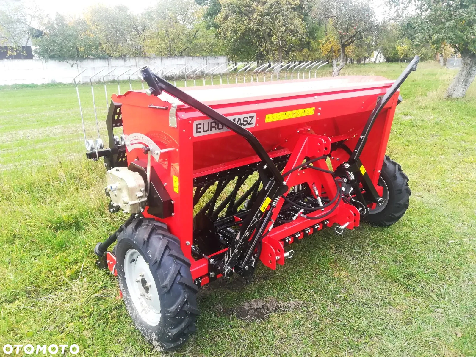 Siewnik zbożowy 2,5m 2,7m 3,0m Euro-Masz Agro-Masz Bomet - 2