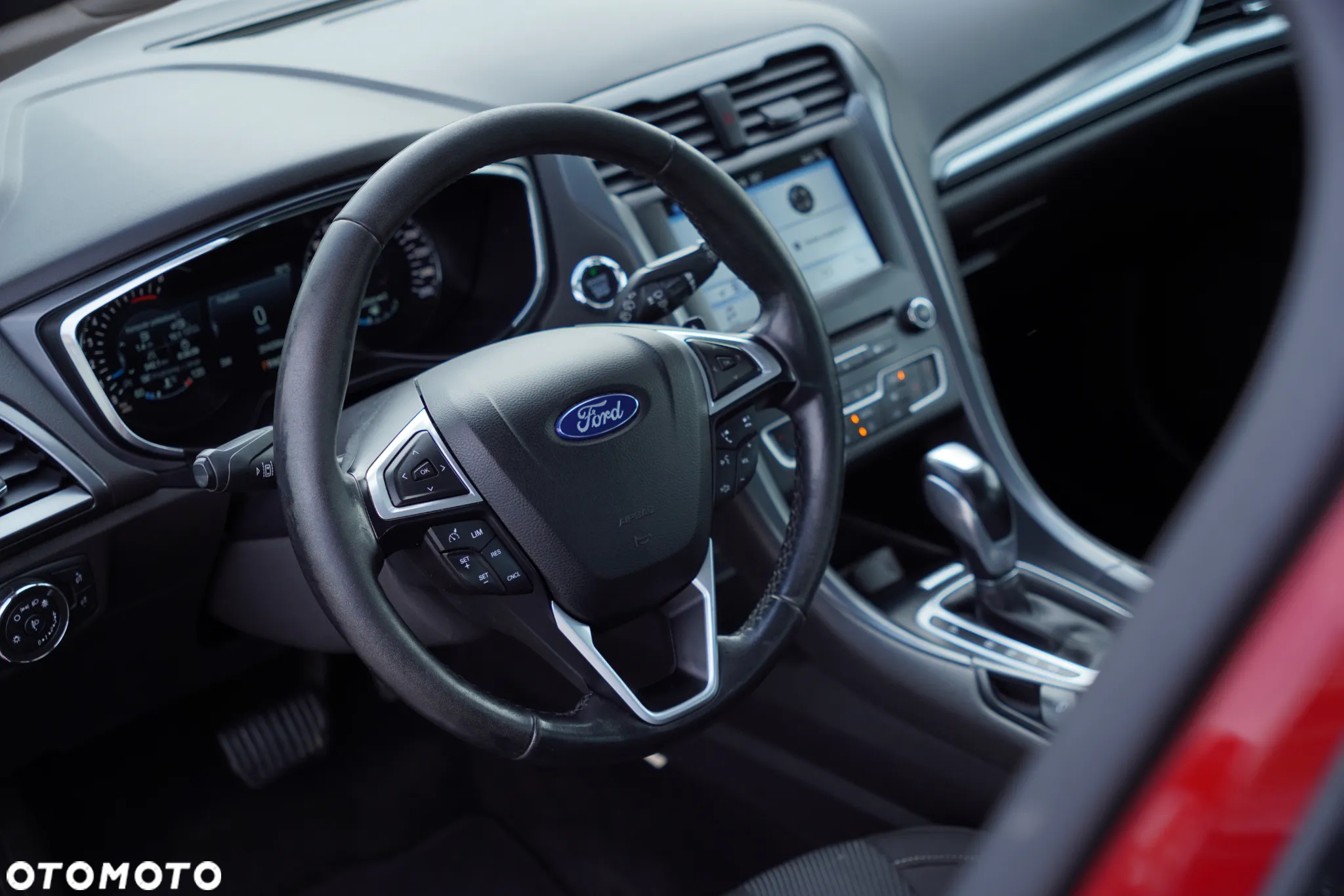 Ford Mondeo - 12
