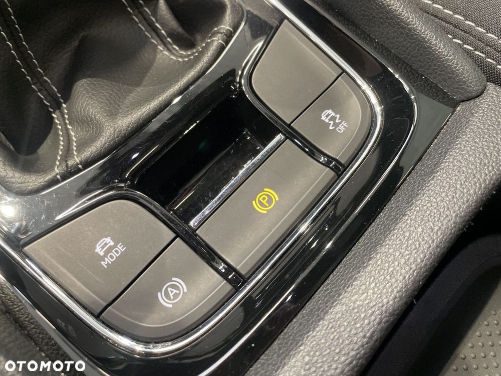 Skoda Karoq 1.5 TSI ACT GPF 4x2 Sportline - 15