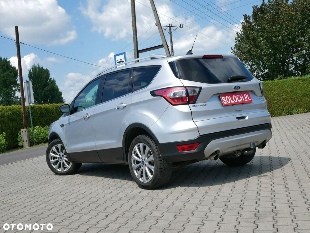 Ford Escape 2.0 EcoBoost AWD Titanium - 16
