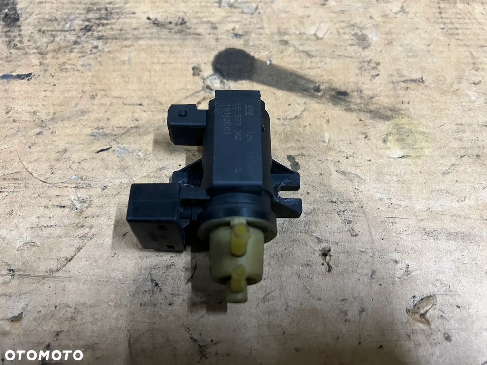 Zawór podciśnienia zaworek Opel Insignia A 2.0 CDTI 55573362 - 1