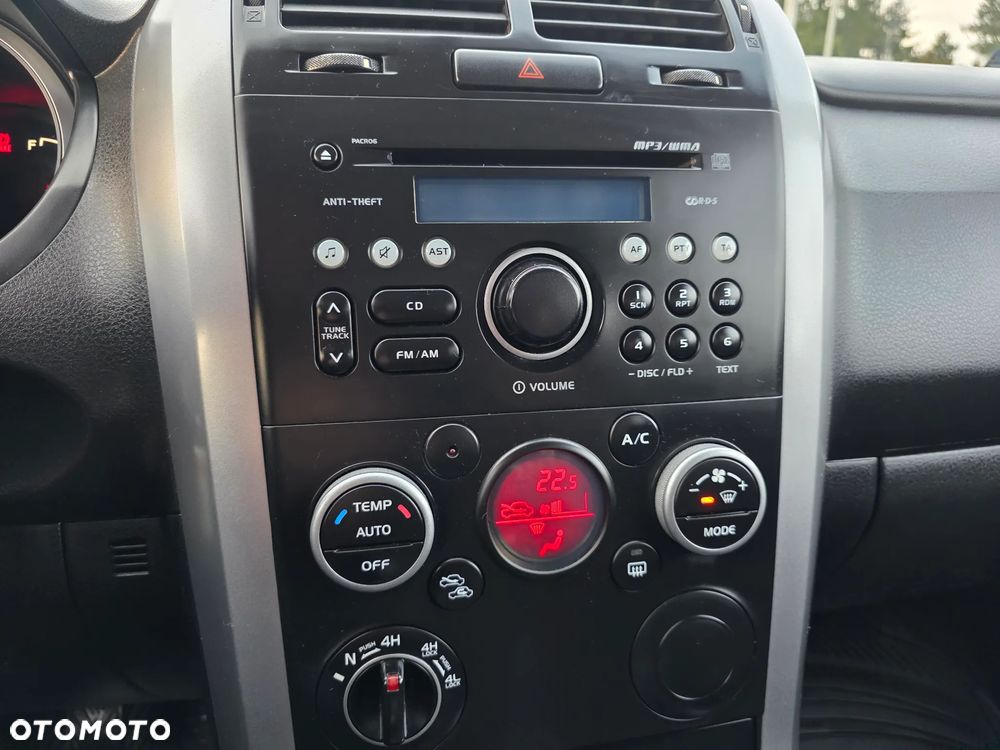 Suzuki Grand Vitara 1.9 DDiS Club DPF - 16