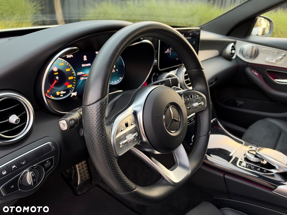 Mercedes-Benz Klasa C 300 d 9G-TRONIC AMG Line - 26
