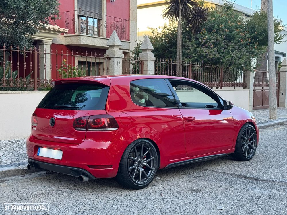 VW Golf 2.0 GTI - 2