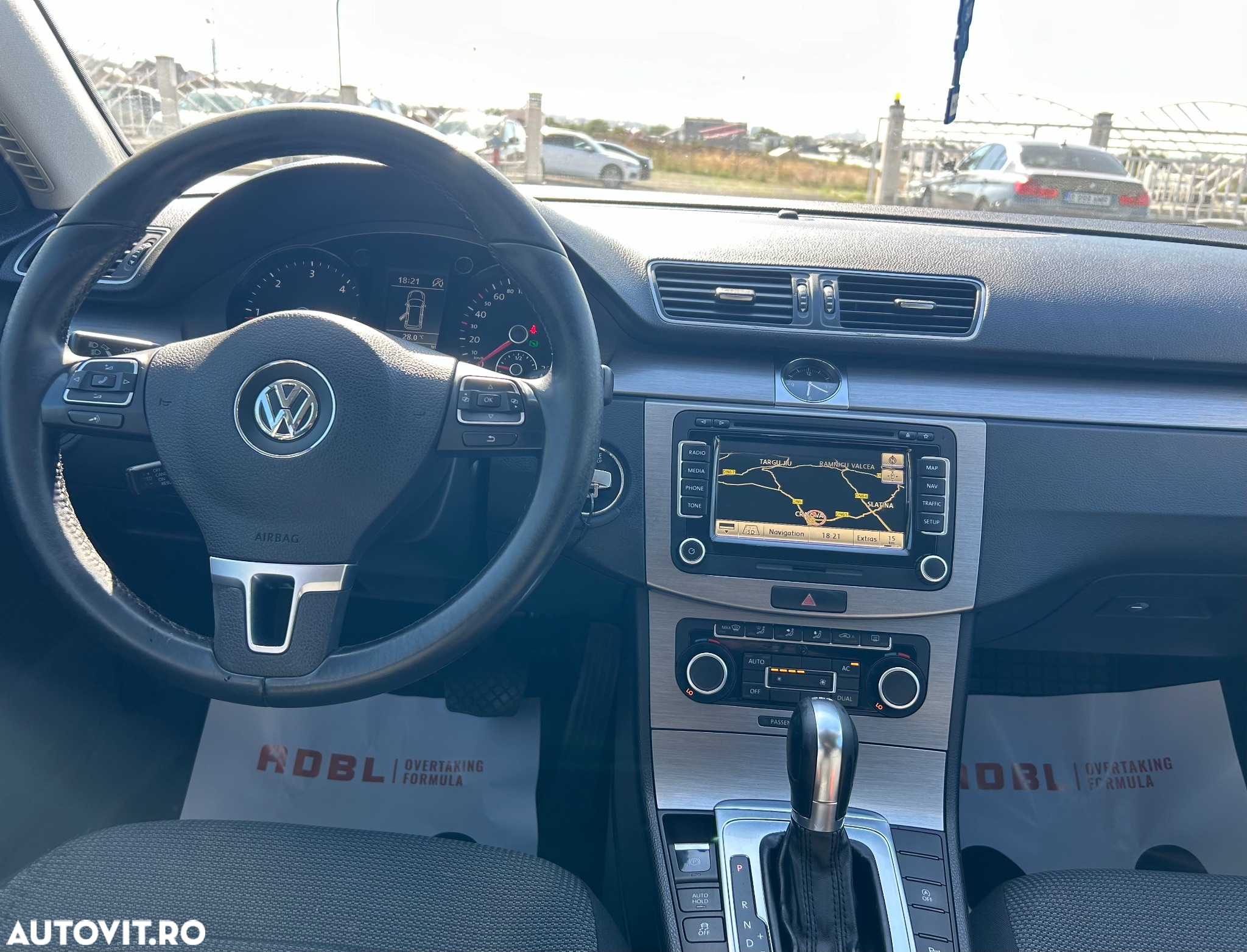 Volkswagen Passat Variant 2.0 Blue TDI DSG SCR Comfortline - 3