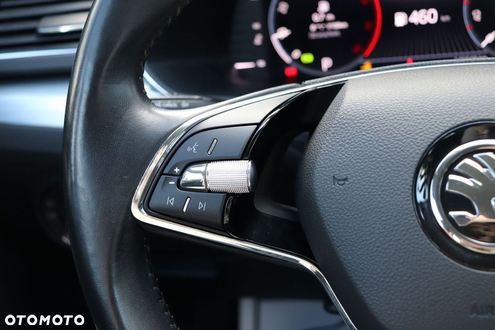 Skoda Superb 2.0 TDI Ambition DSG7 - 13