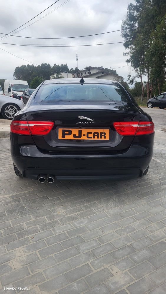 Jaguar XE - 2