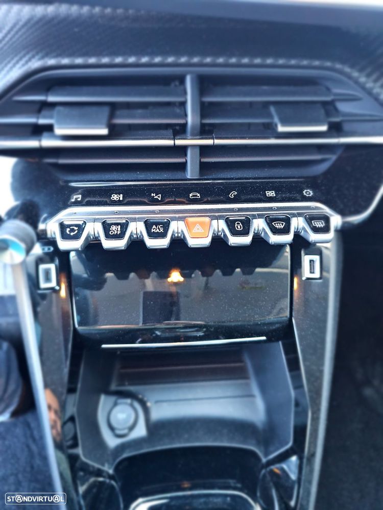 Peugeot 208 1.2 PureTech Allure EAT8 - 14