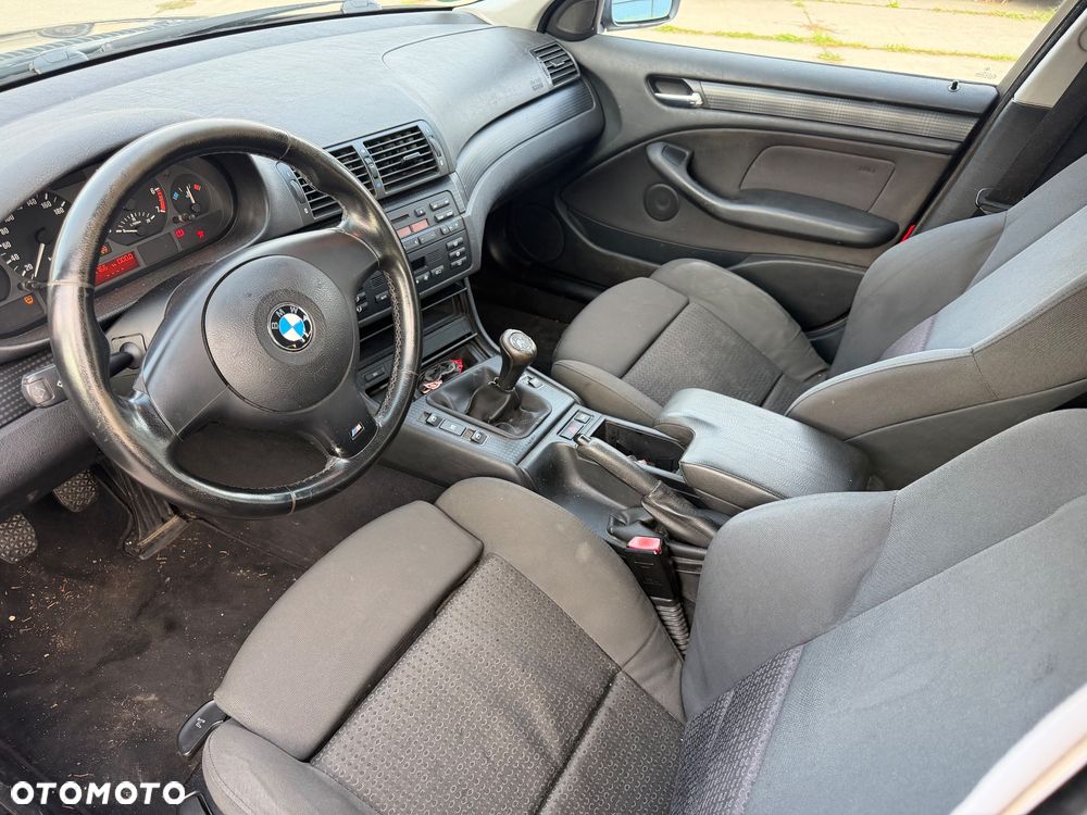 BMW Seria 3 318i - 13