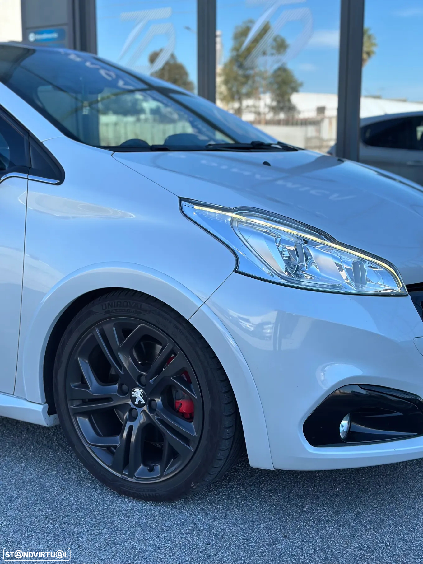 Peugeot 208 1.6 e-THP GTi - 9