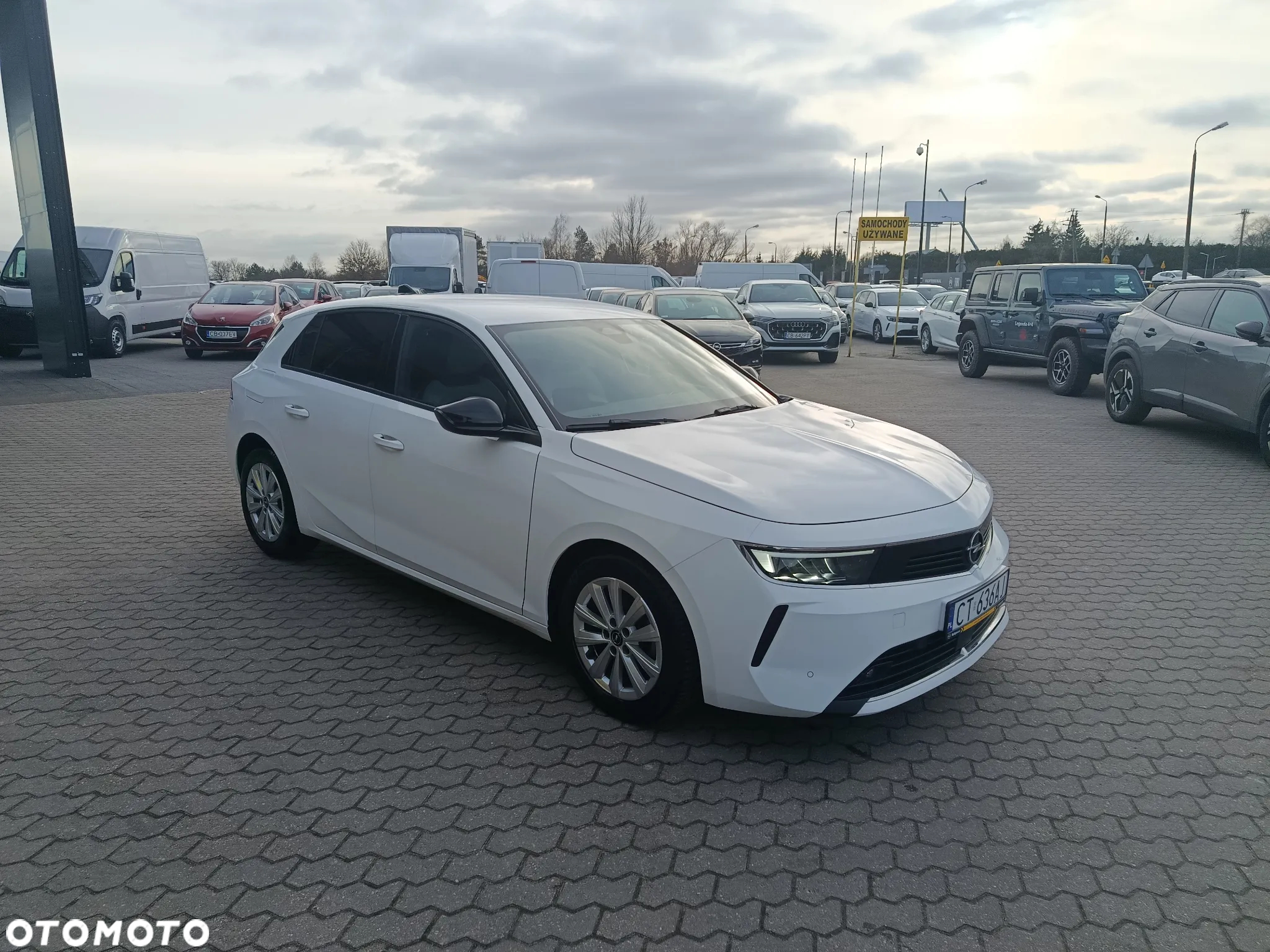 Opel Astra V 1.2 T Edition S&S - 2