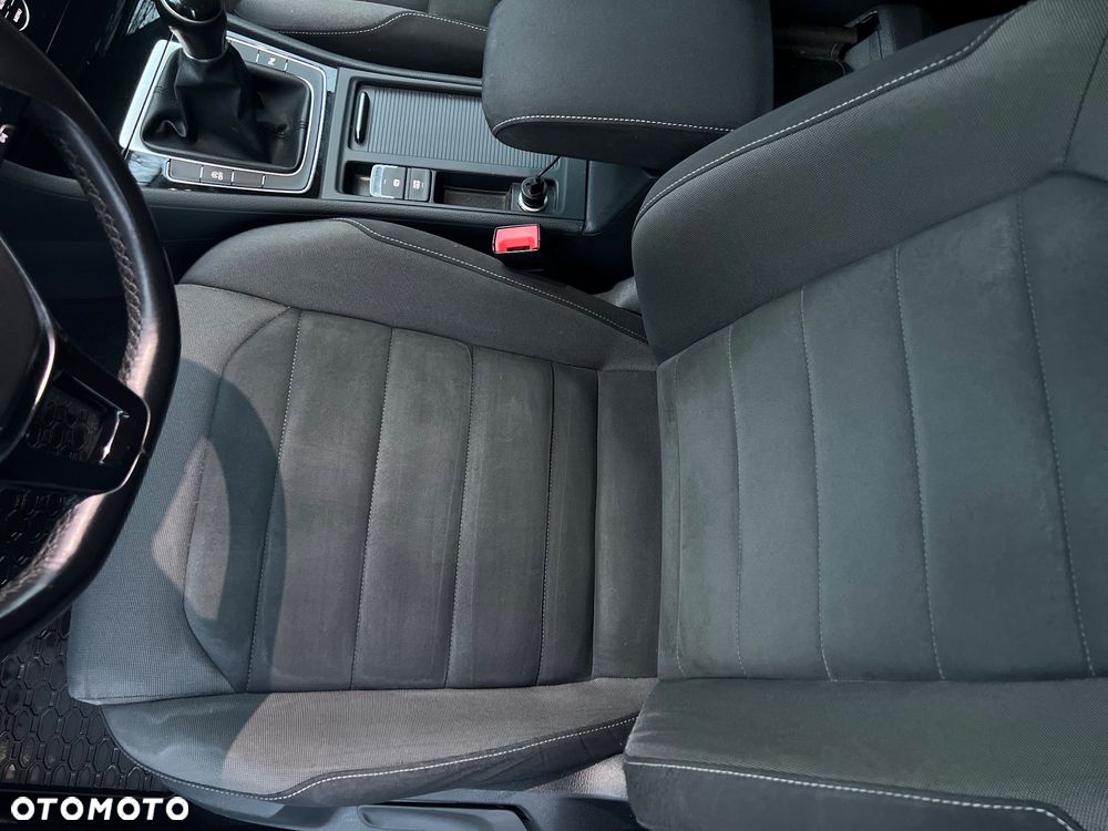 Volkswagen Golf Variant 1.5 TSI BMT Evo Highline - 22