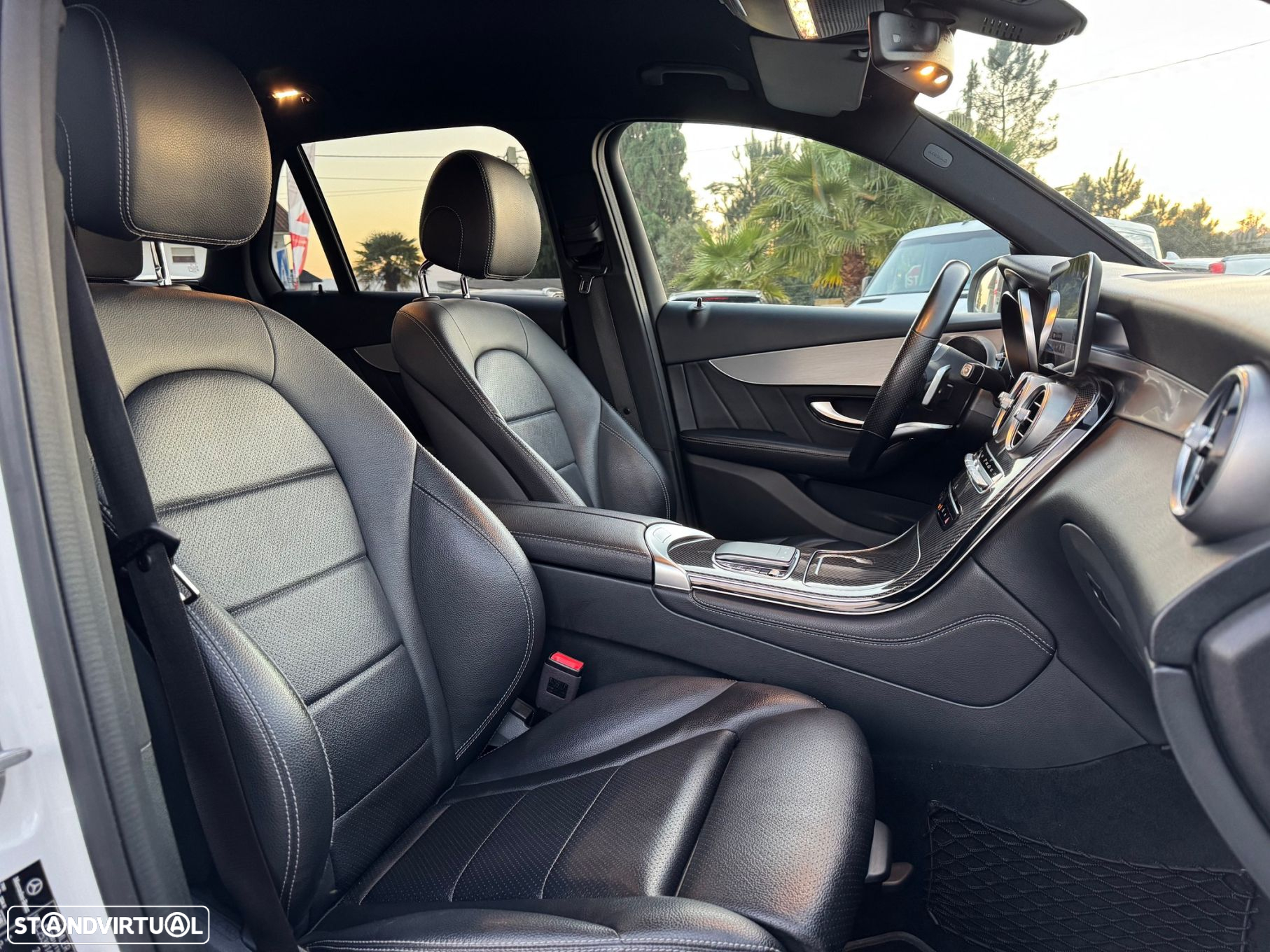 Mercedes-Benz GLC 220 d 4Matic 9G-TRONIC AMG Line - 28