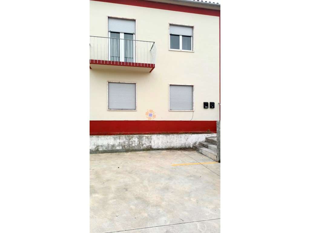 T2 com Potencial em Santa Clara c/parqueamento exterior - Coimbra |... - Grande imagem: 2/8
