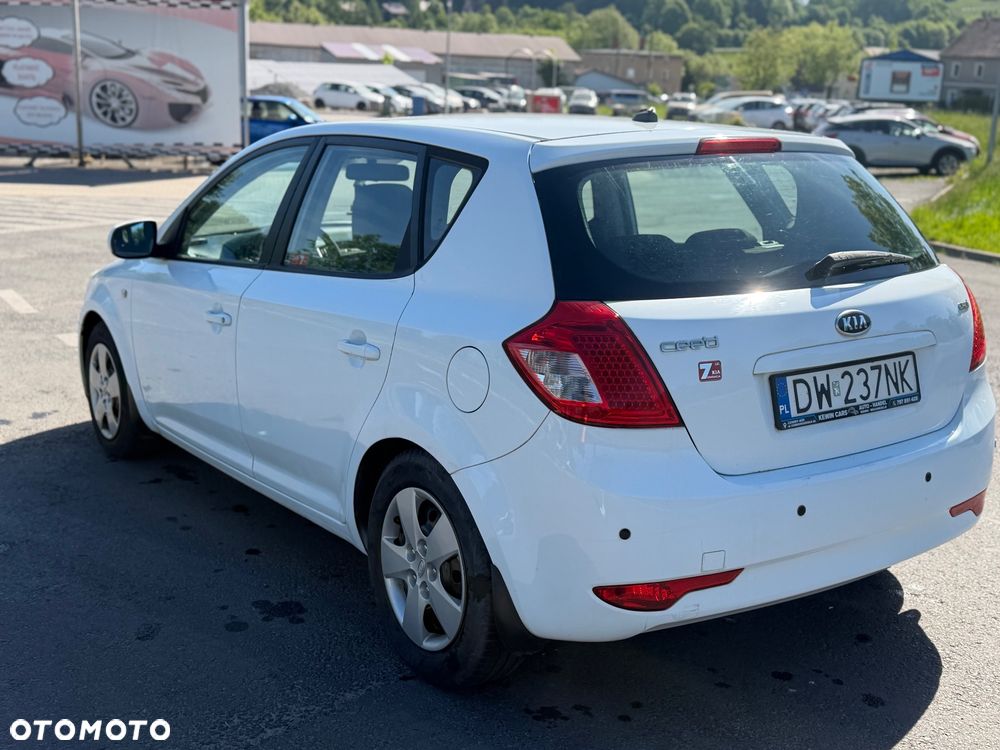 Kia Ceed 1.6 CRDi M - 15