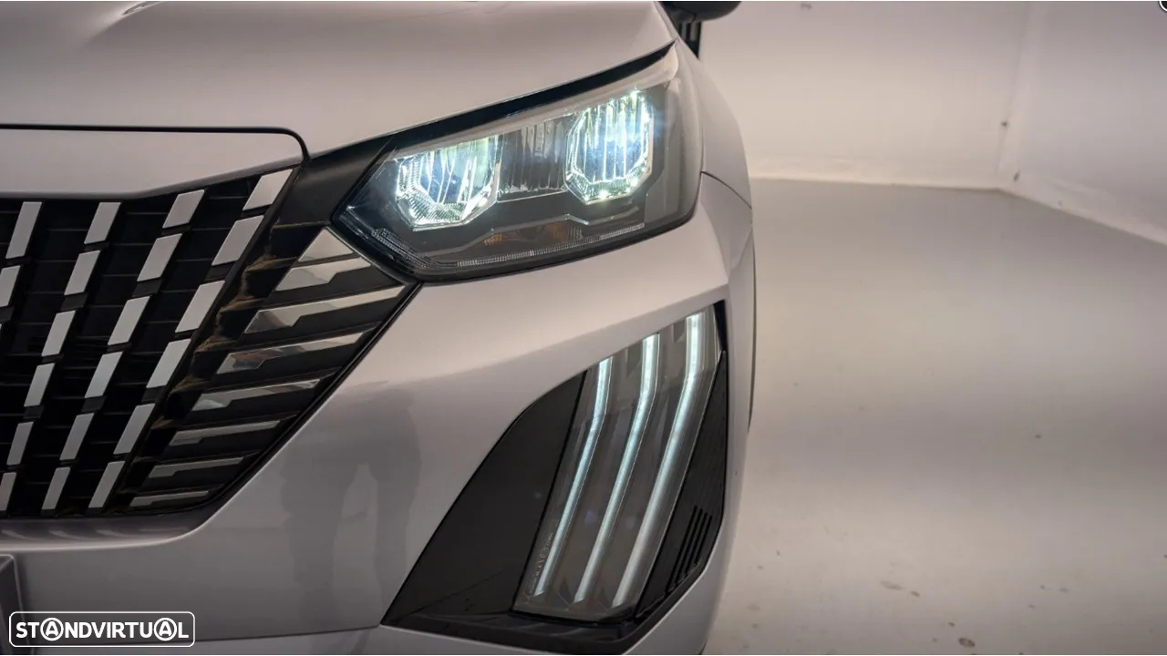 Peugeot 2008 1.2 PureTech Allure Pack - 14