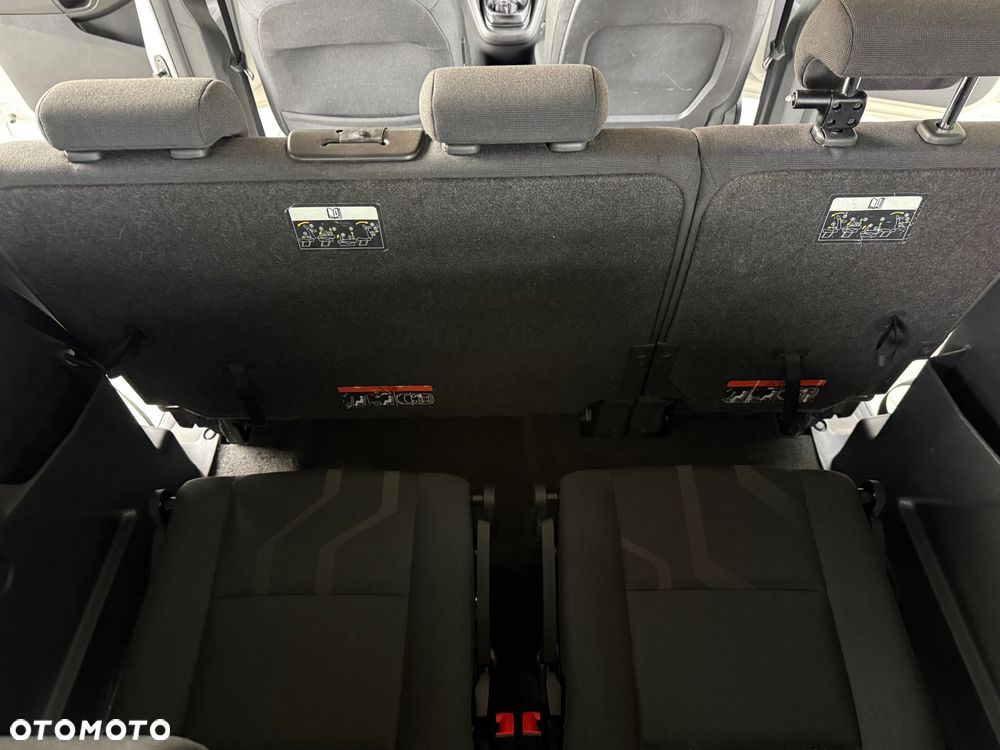 Ford Tourneo Connect Grand - 28