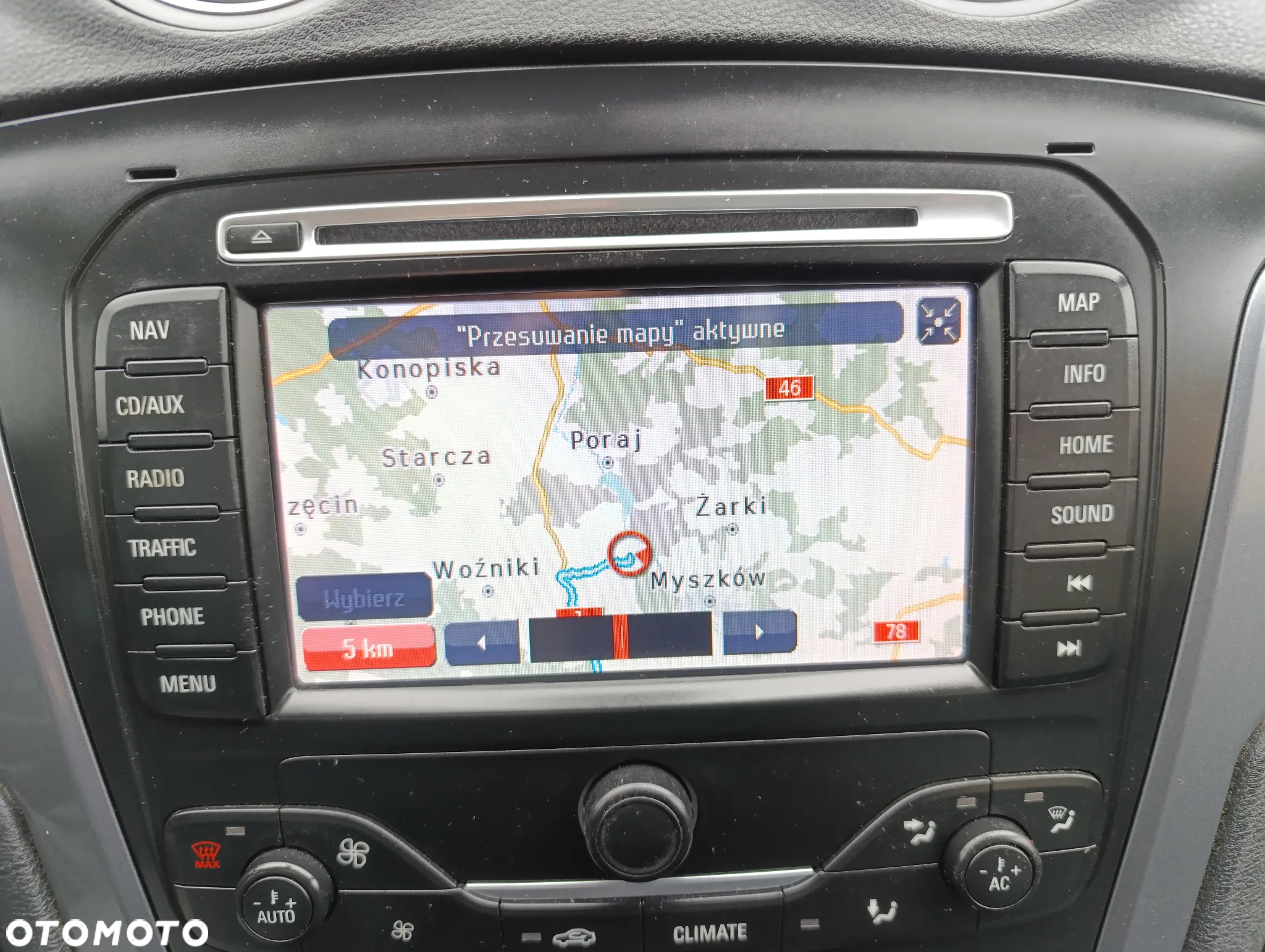 Ford Mondeo 1.6 Silver X - 29