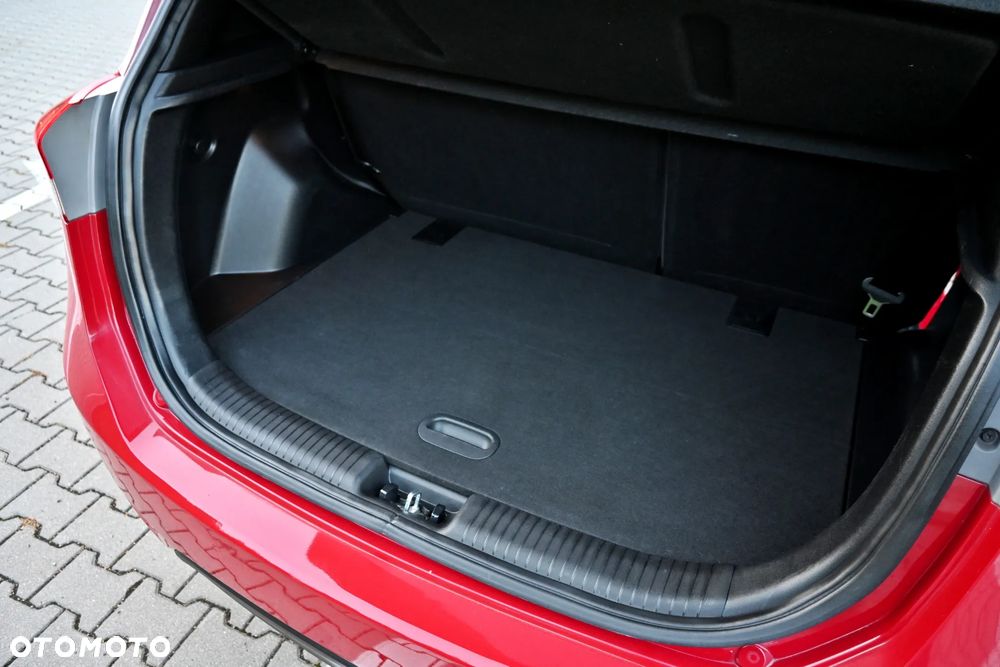 Hyundai ix20 1.4 blue Comfort - 39