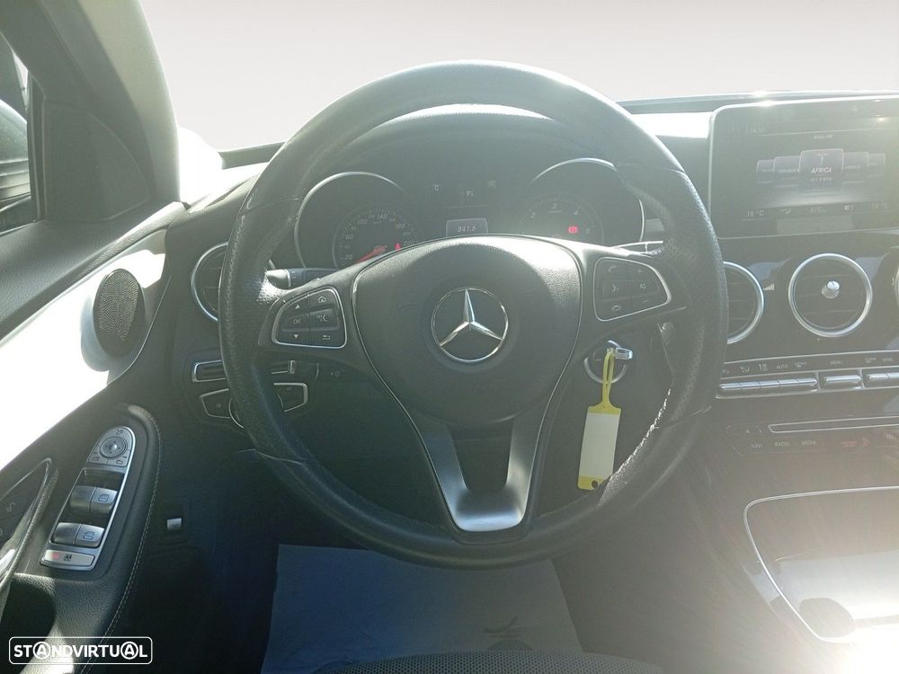 Mercedes-Benz C 200 - 12