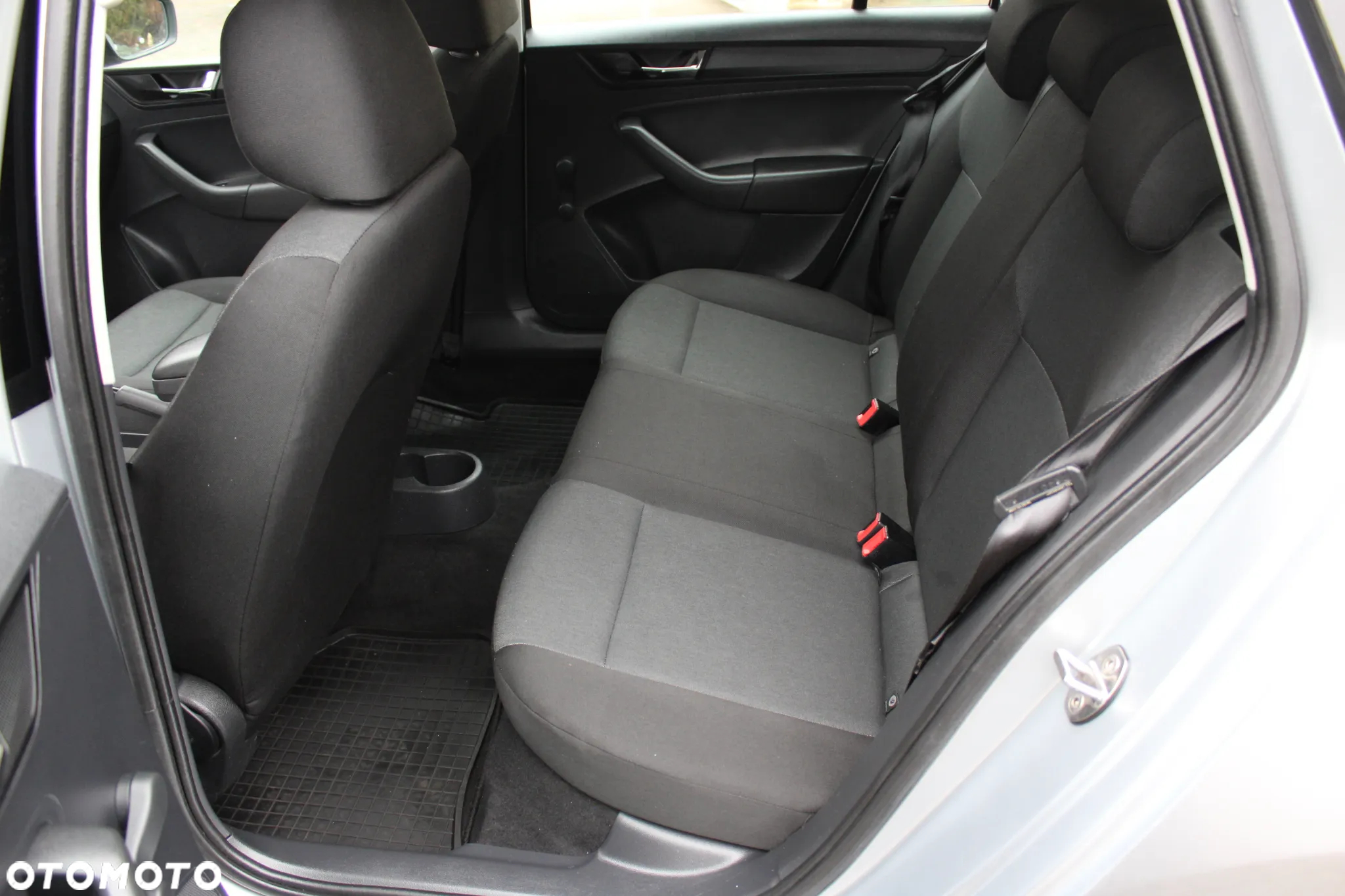 Skoda RAPID 1.0 TSI Active - 18