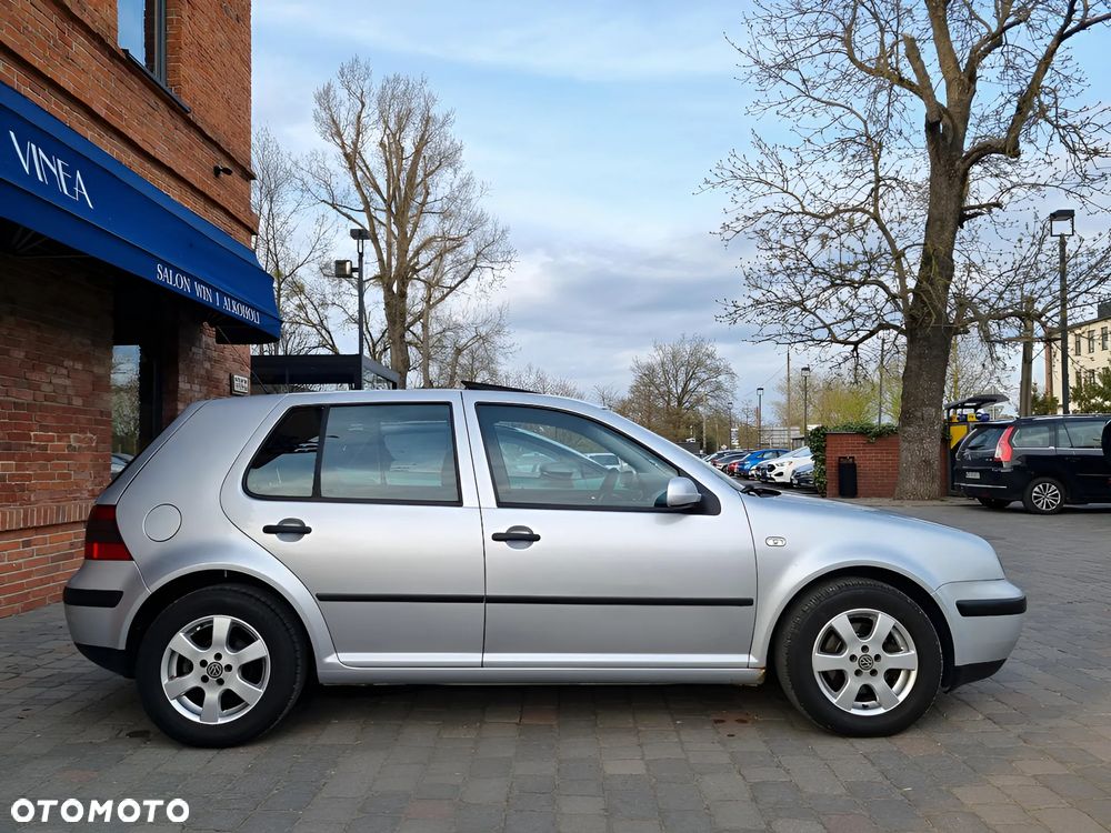 Volkswagen Golf - 3