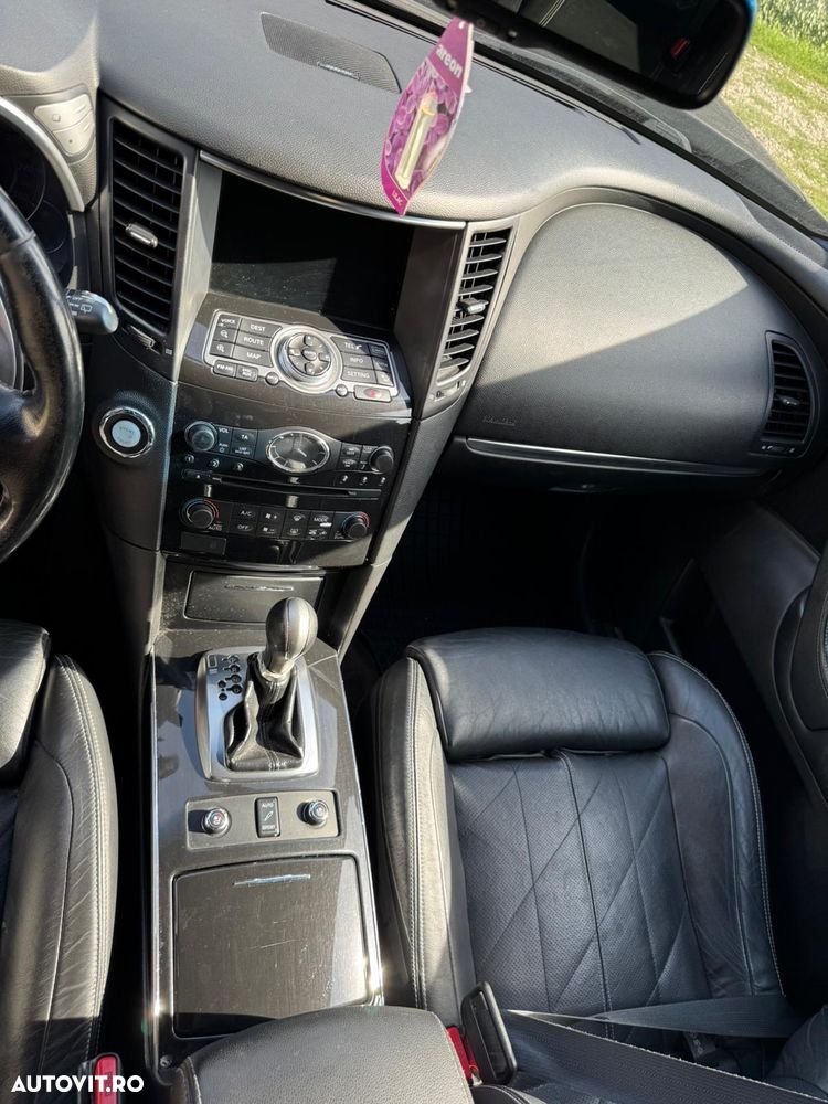 Infiniti FX 30 FX30d 3.0d V6 GT Premium AWD - 7