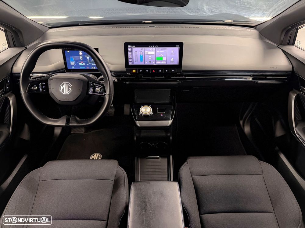 MG MG4 64 kWh Luxury - 9