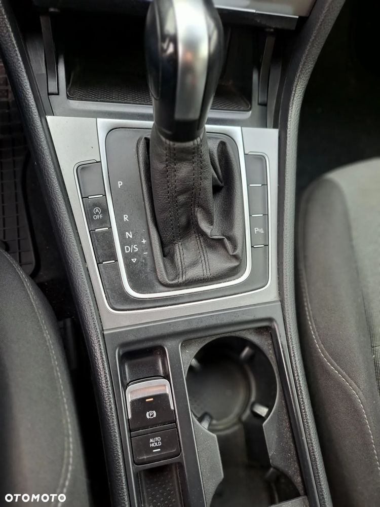 Volkswagen Golf VII 1.6 TDI BMT Trendline DSG - 12