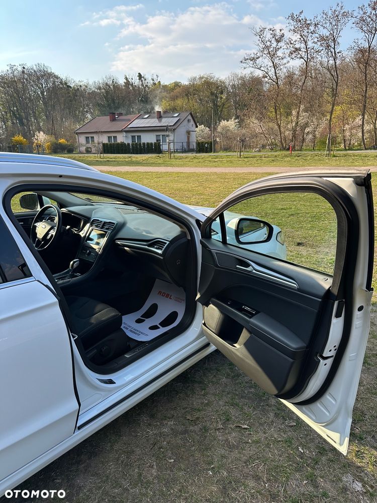 Ford Mondeo 2.0 TDCi Titanium PowerShift - 18