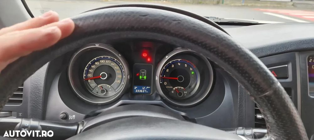 Mitsubishi Pajero - 6