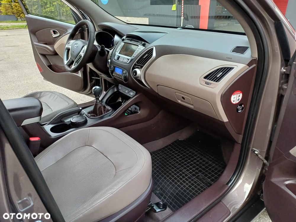 Hyundai ix35 2.0 CRDi 4WD Premium - 13