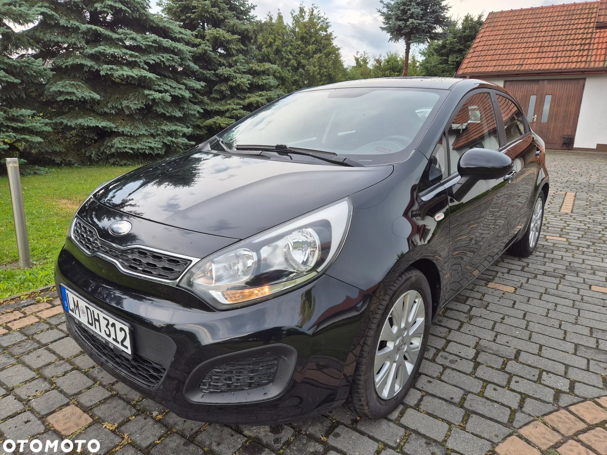Kia Rio 1.2 Attract - 1
